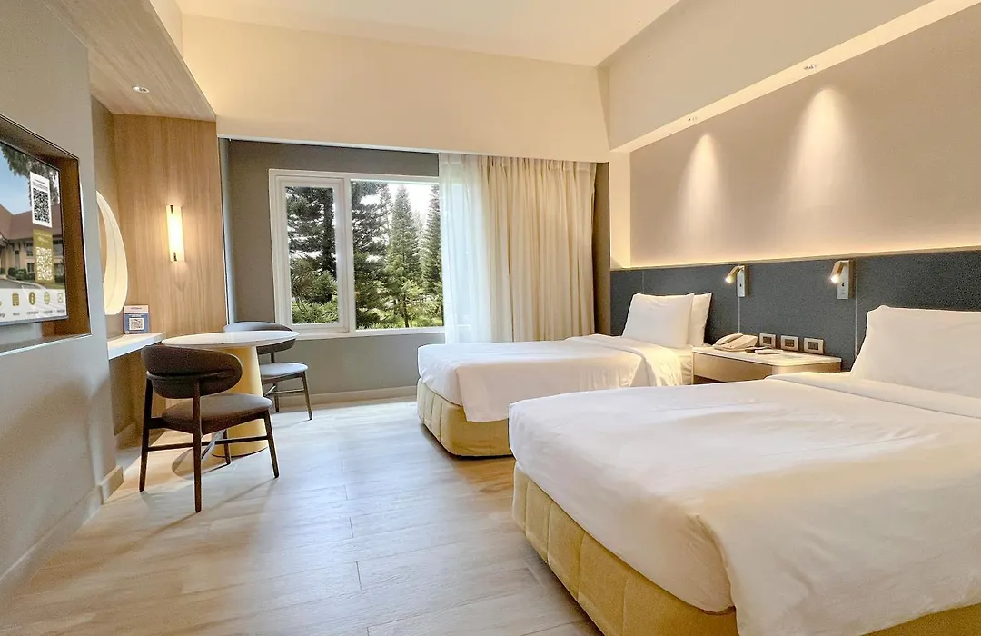 Taal Vista Hotel-1