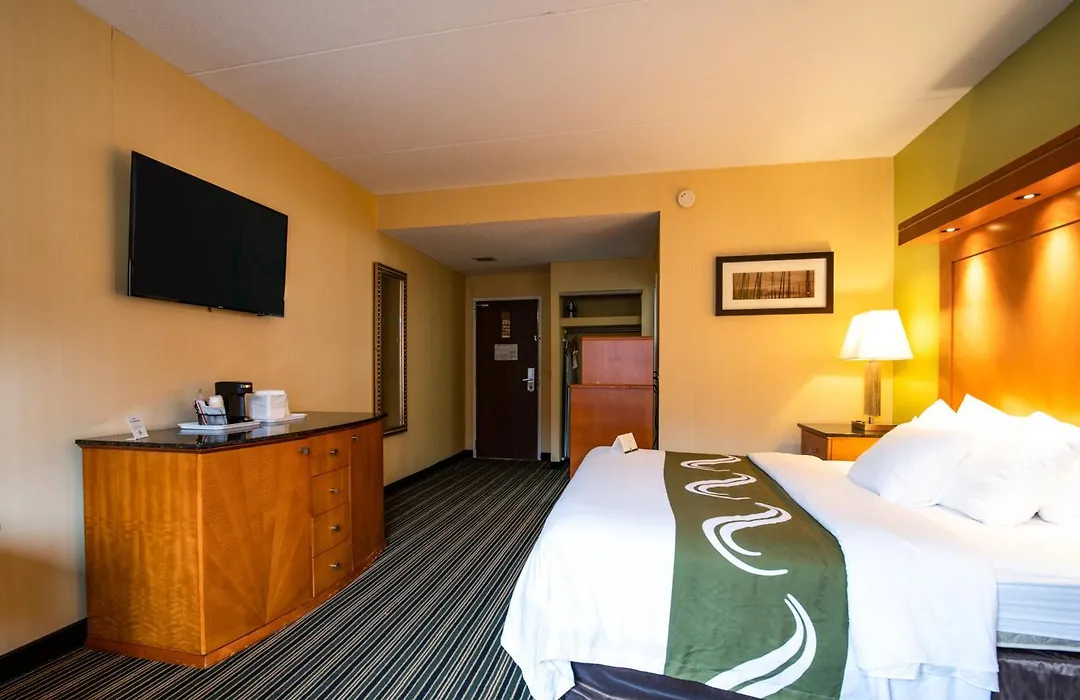 Cromwell Inn - Middletown-1