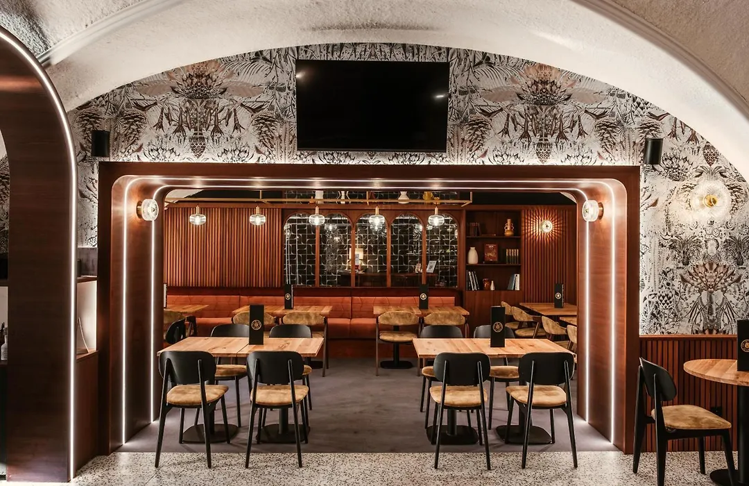 The Originals Boutique, Hôtel Le Lion, Clermont-Ferrand-1
