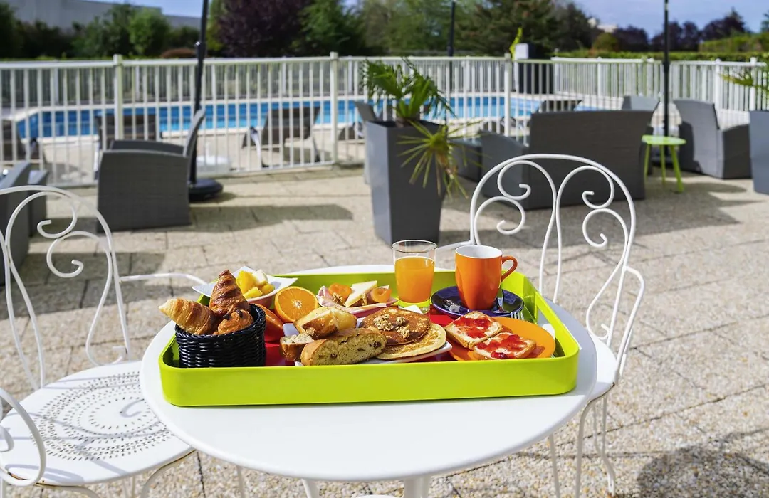 Ibis Styles Gien-1