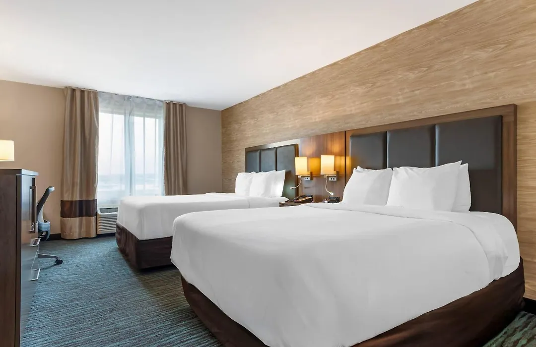 Comfort Inn & Suites Calgary Airport - North-1