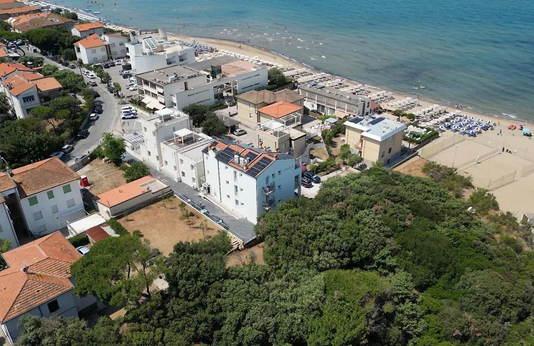 Hotel Aurora-1