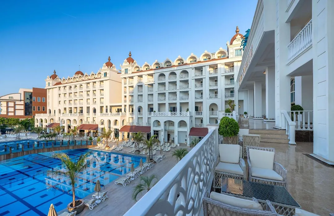 Oz Hotels Side Premium-1