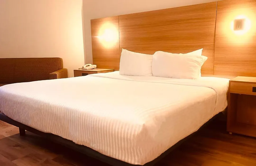 Econo Lodge Airport Quebec-1