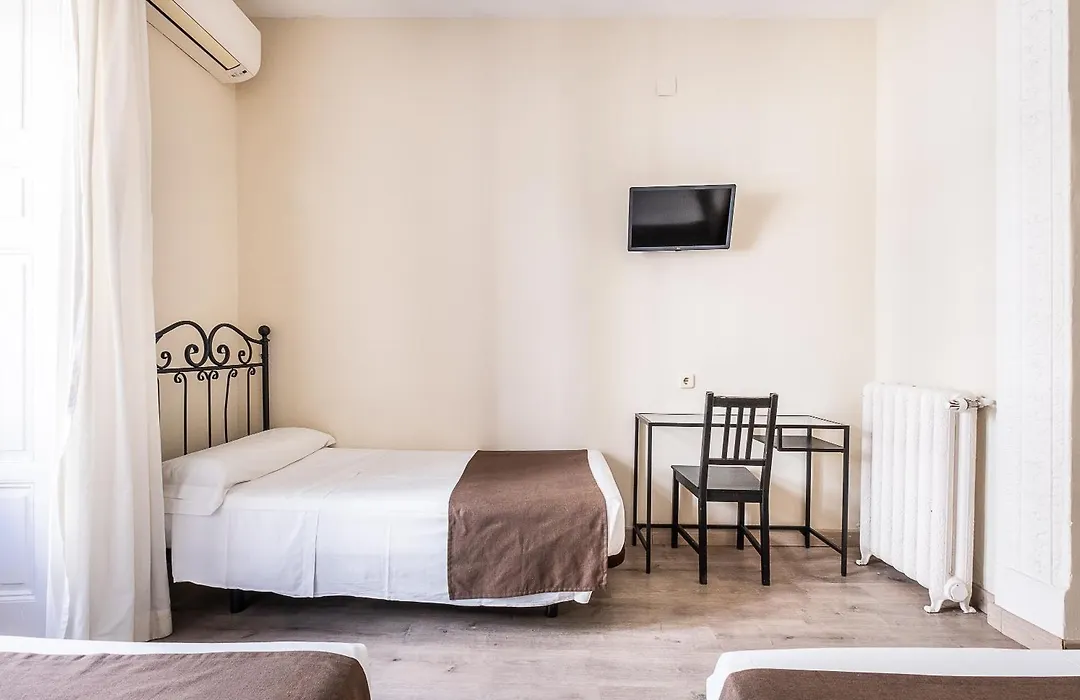 Hostal El Pilar-1