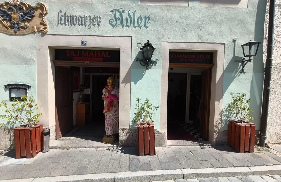 Hotel Schwarzer Adler-1