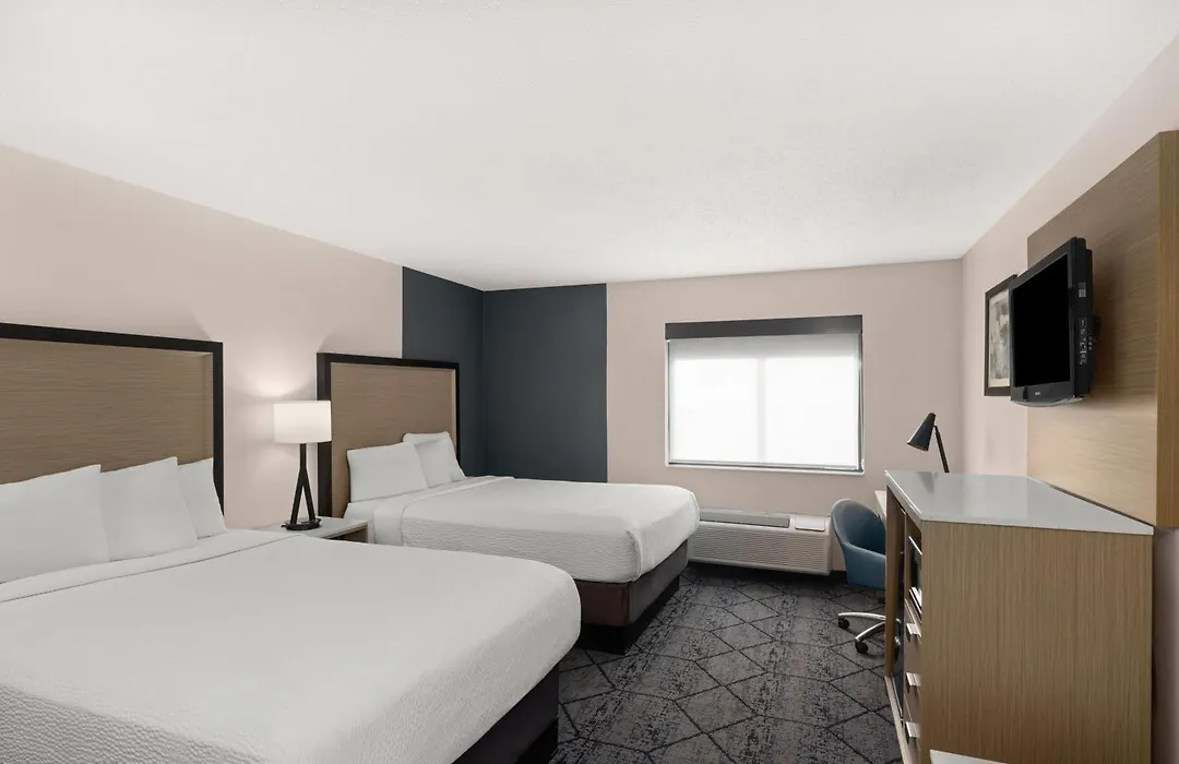Baymont By Wyndham Columbia, Mo-1