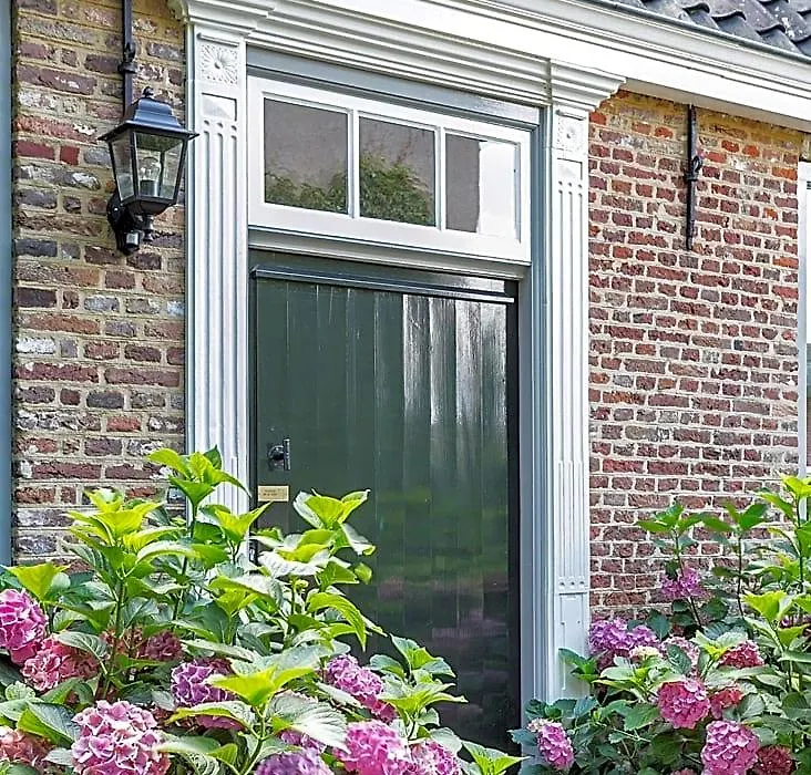 Van Gogh Cottage-1