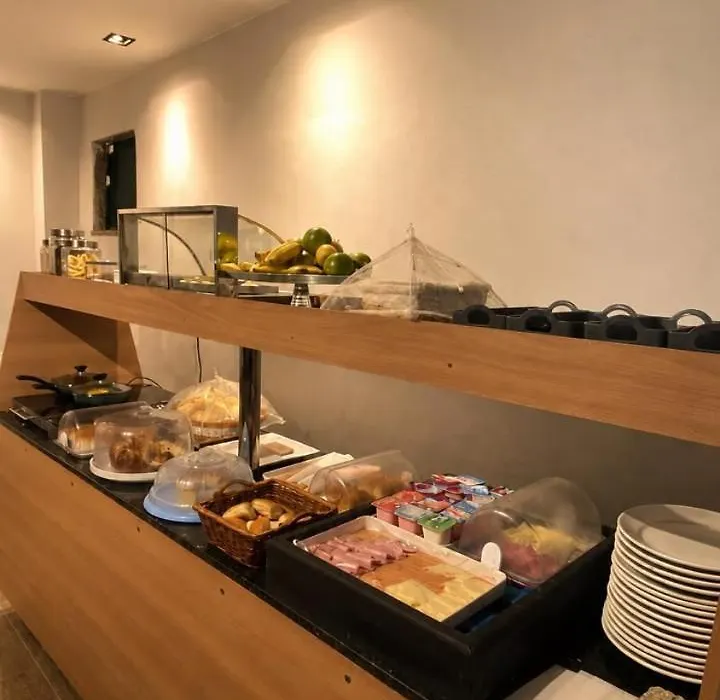 Dlux Hotel-1