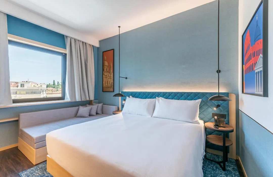 Hilton Garden Inn Rome Colosseum-1