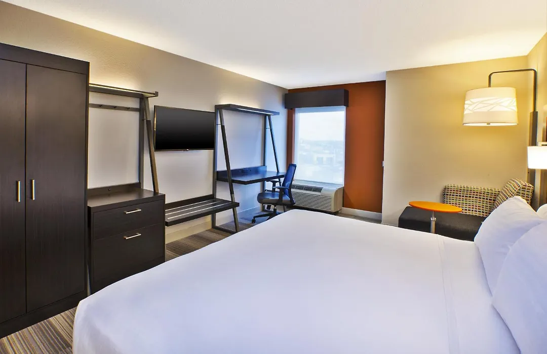 Holiday Inn Express & Suites Chicago-Midway Airport By Ihg-1