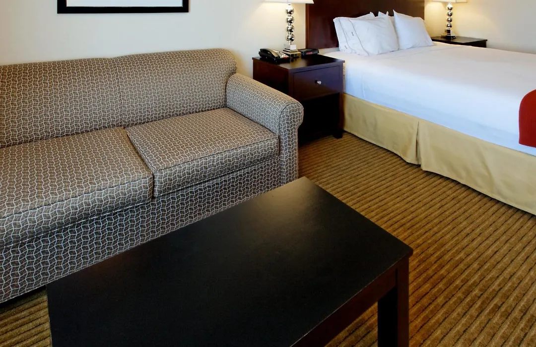 Holiday Inn Express Hotel & Suites Cleburne By Ihg-1