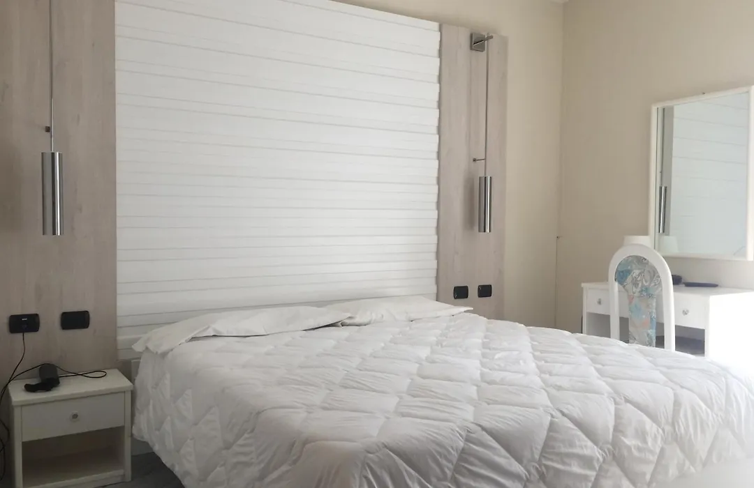 Hotel Consuelo-1