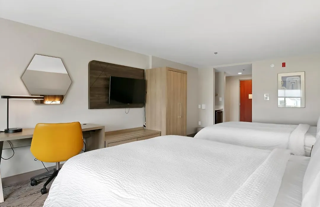 Holiday Inn Express - Gulfport Beach By Ihg-1