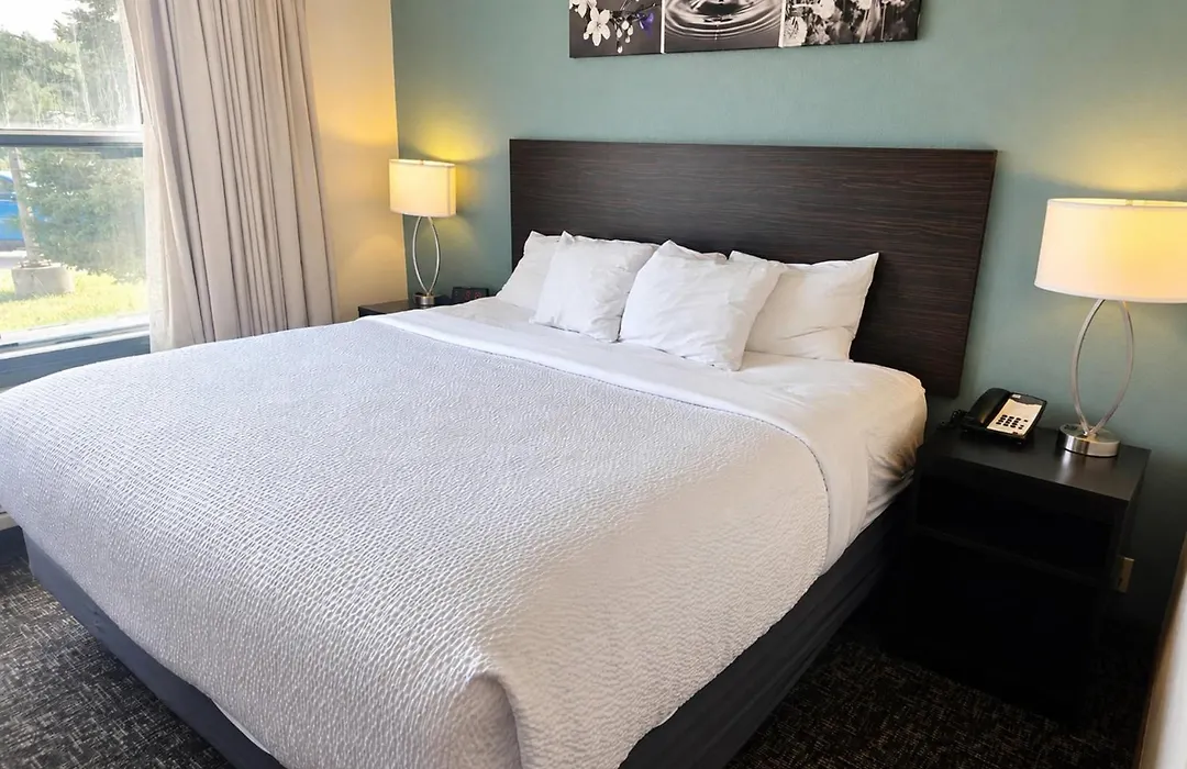 Sleep Inn & Suites Near Spirit Mountain-1