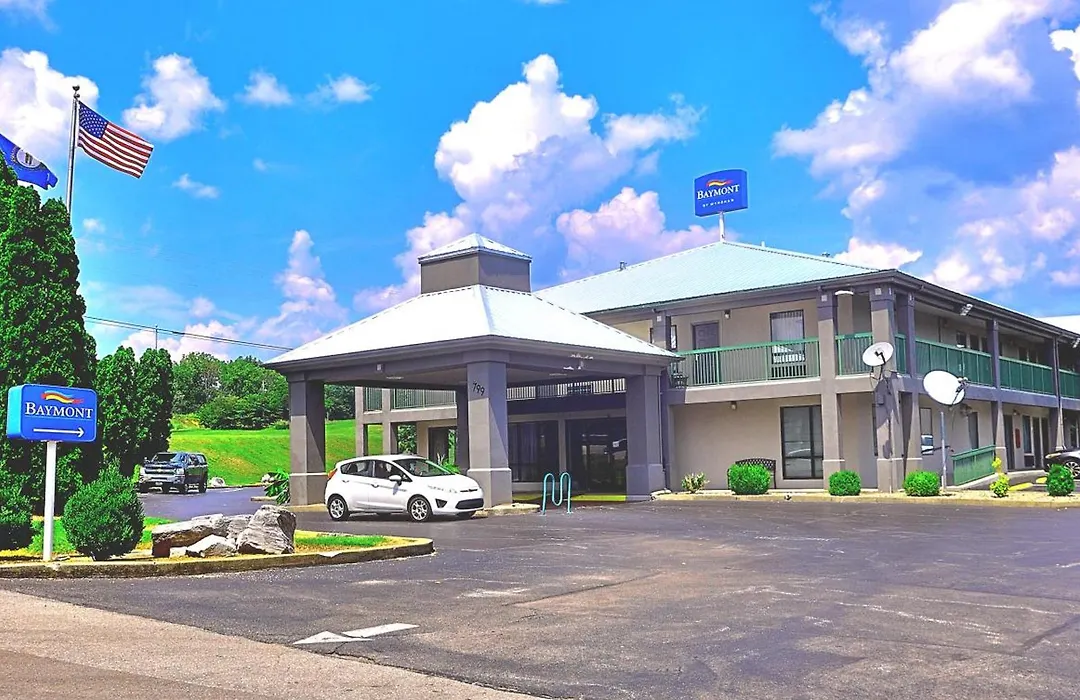 Baymont By Wyndham Cave City-1