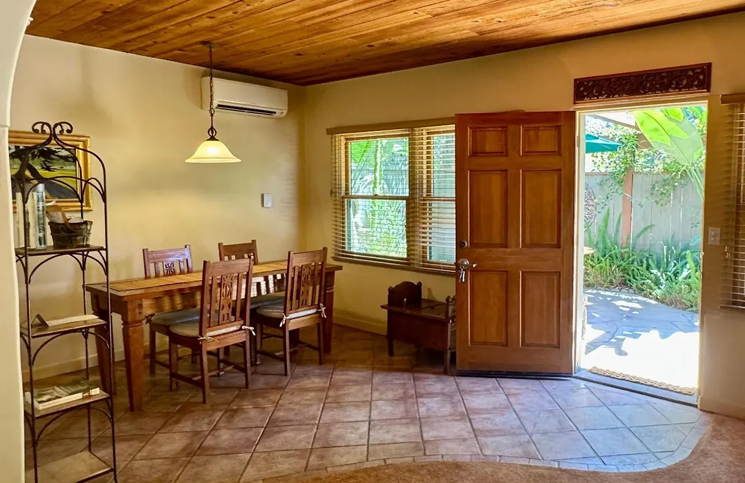 The Emerald Iguana Inn-1