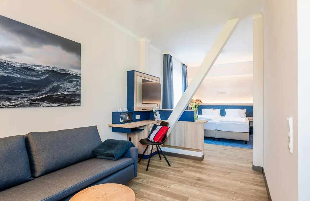 Strandhotel Löchnerhaus-1
