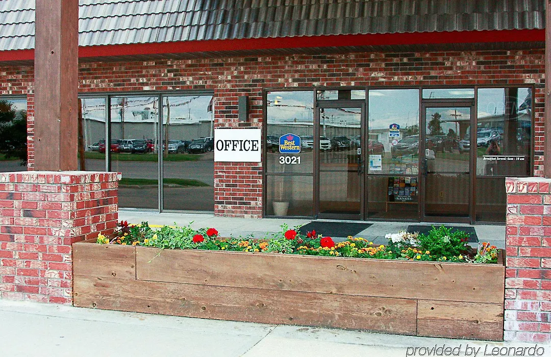 Best Western Hospitality House-1
