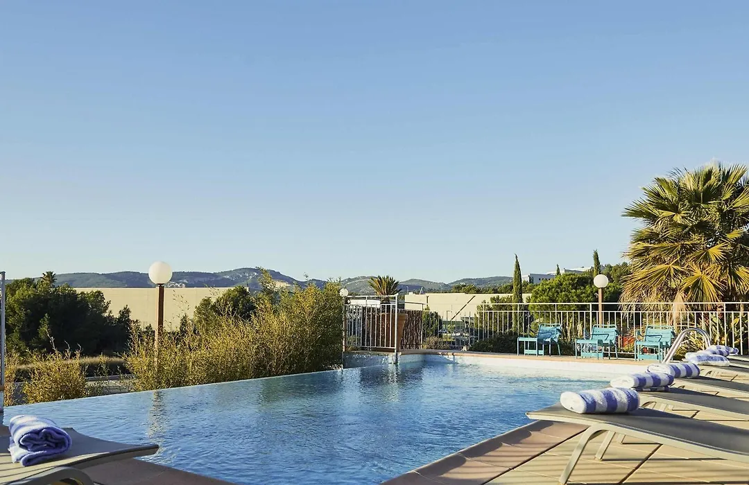 Ibis La Ciotat-1