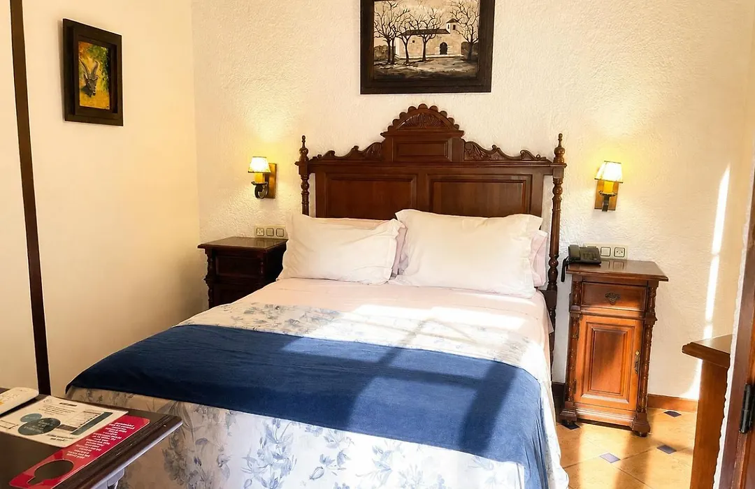 Hotel Rural Convento Santa Maria de la Sierra-1