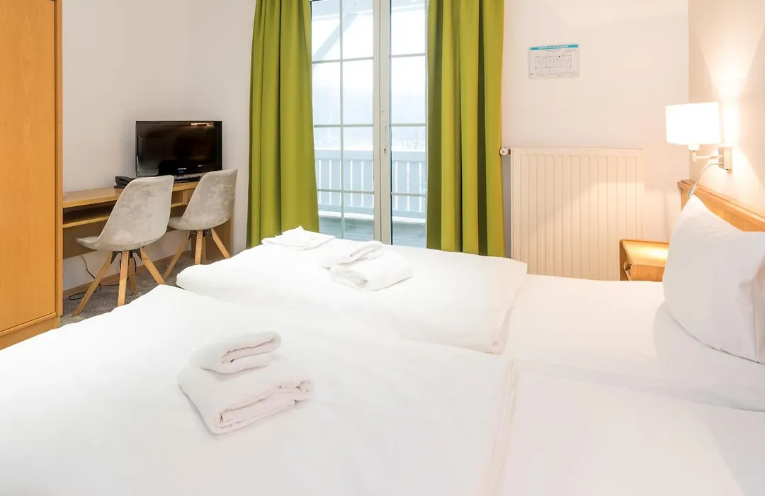 Hotel Königslinie-1