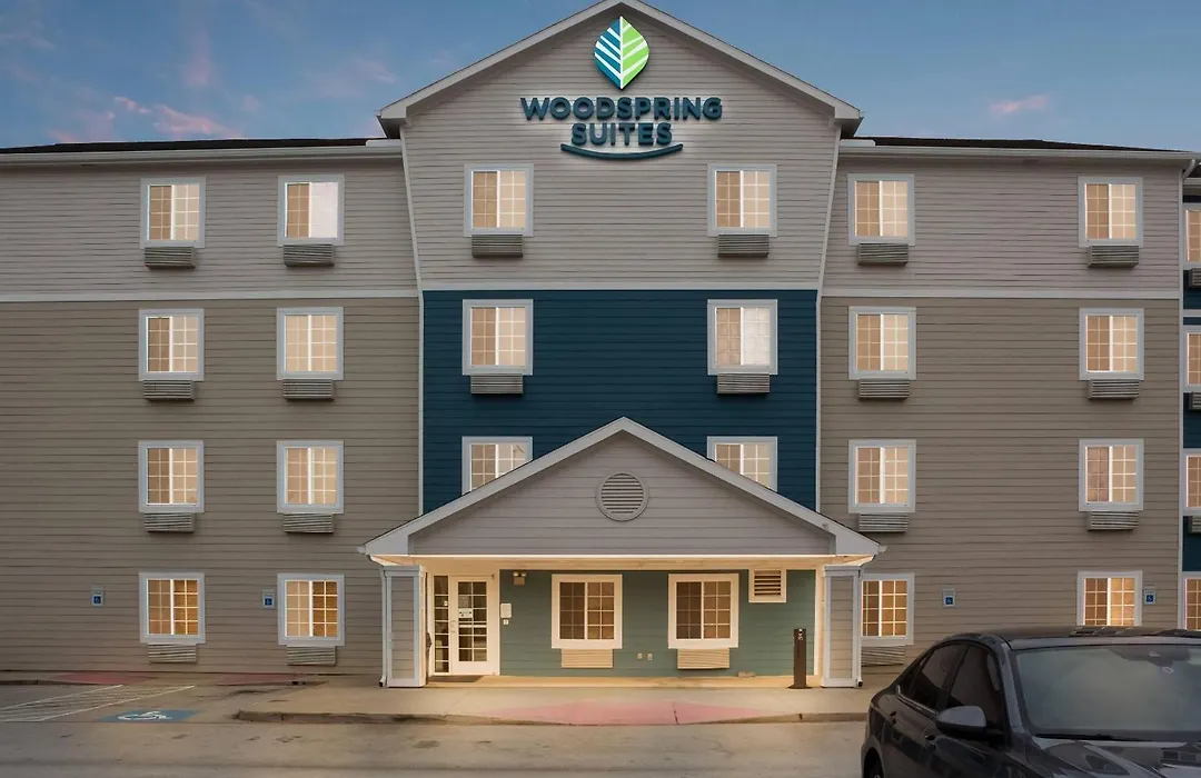 Woodspring Suites Conroe-1