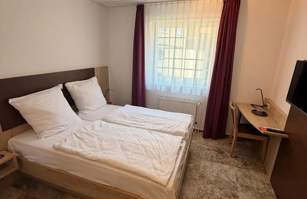 Hotel Stadt Kamen-1