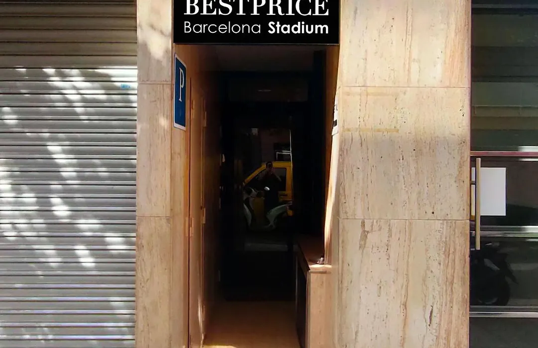 Hostal Bestprice Barcelona Stadium-1