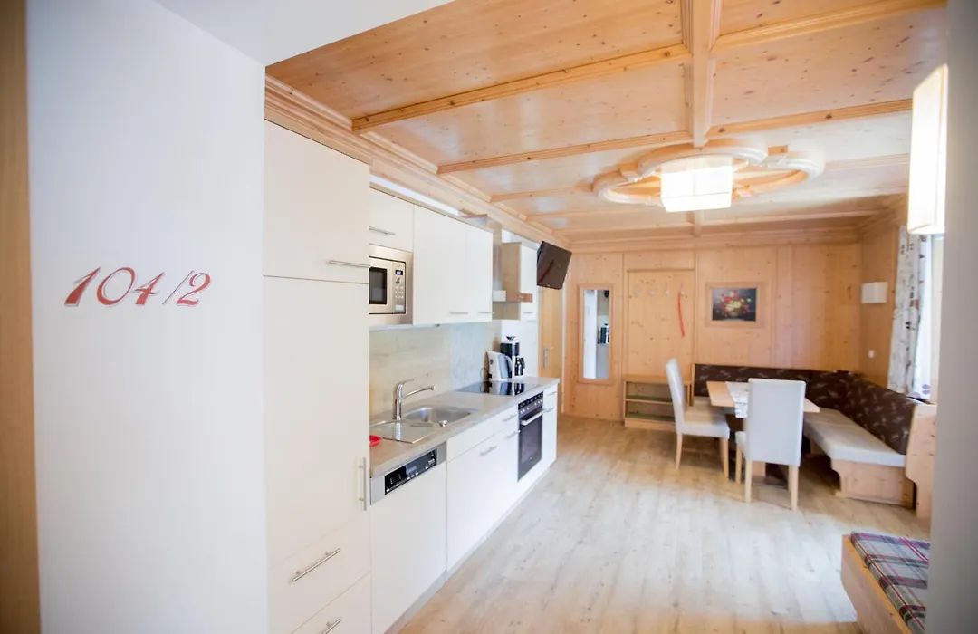 Hotel Ennskraxblick-1