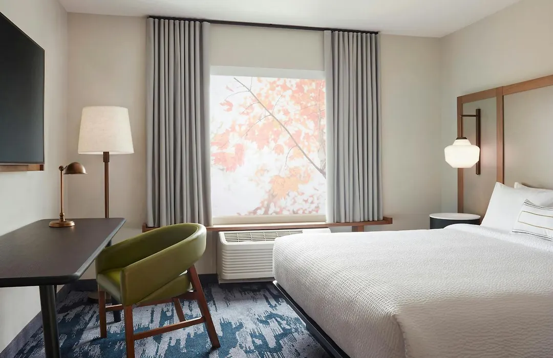 Fairfield By Marriott Inn & Suites Page-1
