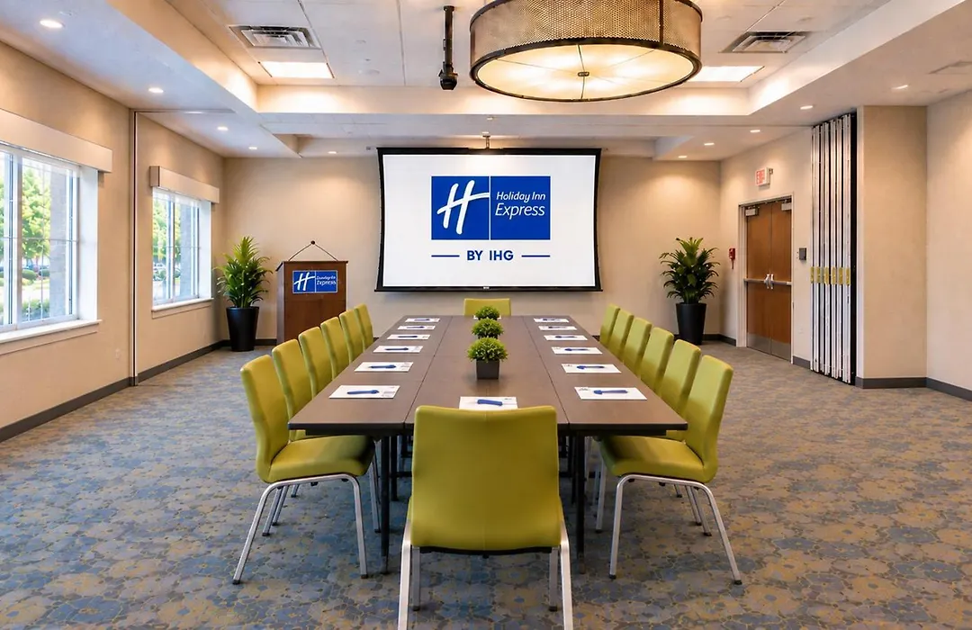 Holiday Inn Express & Suites Boise Airport By Ihg-1