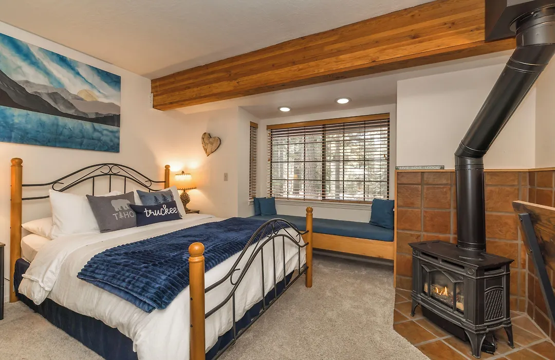 Donner Lake Inn-1