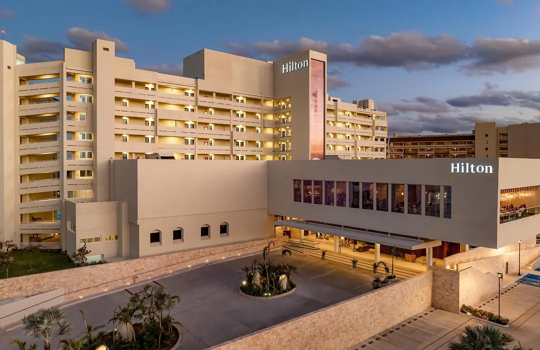 Hilton Cancun Mar Caribe All-Inclusive Resort-1