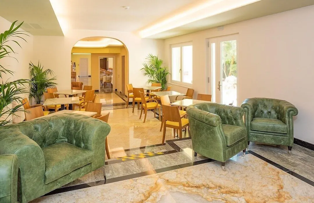 Hotel Centrale-1