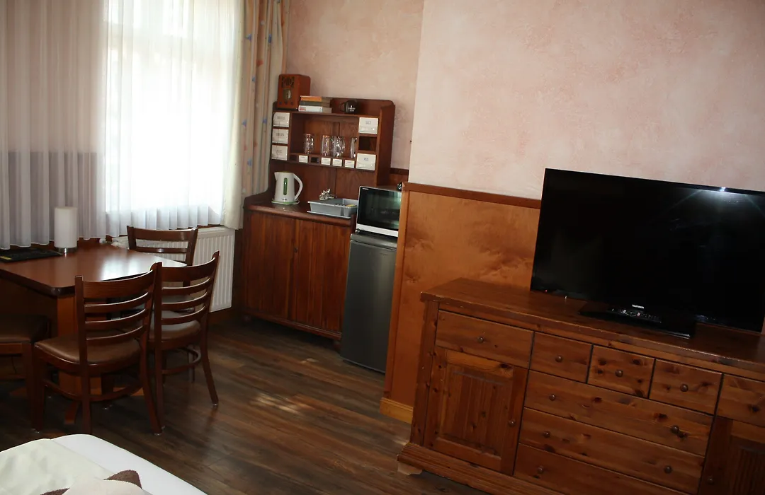 Pension Unicat-1