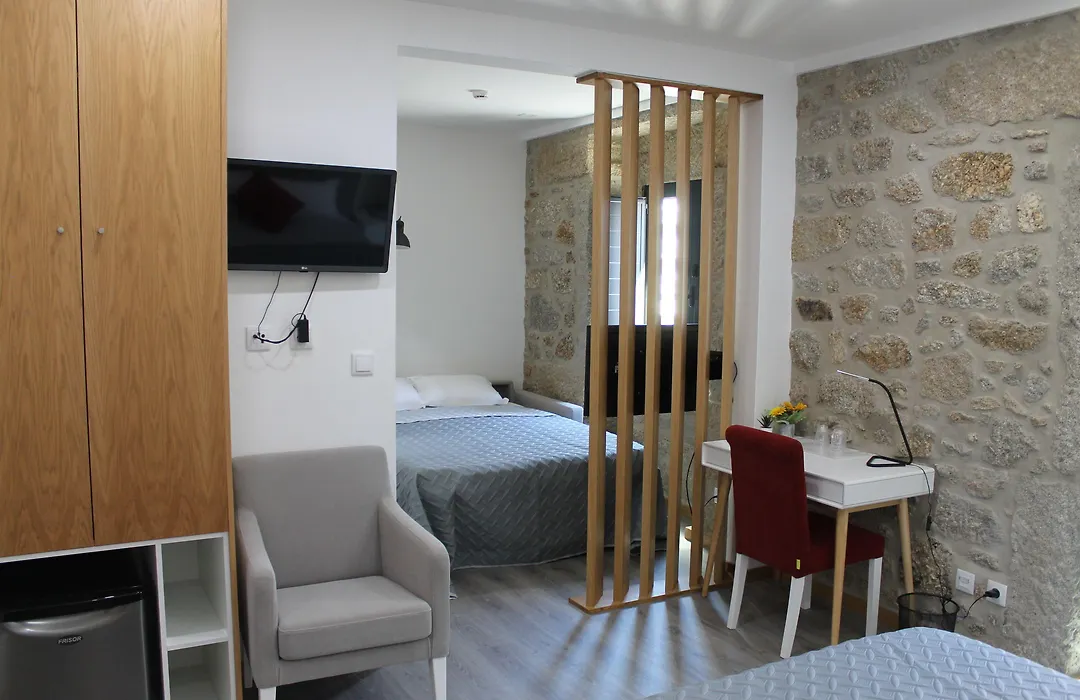 Alojamento Girassol - Guest House - Quarto Com Casa De Banho Privativa-1