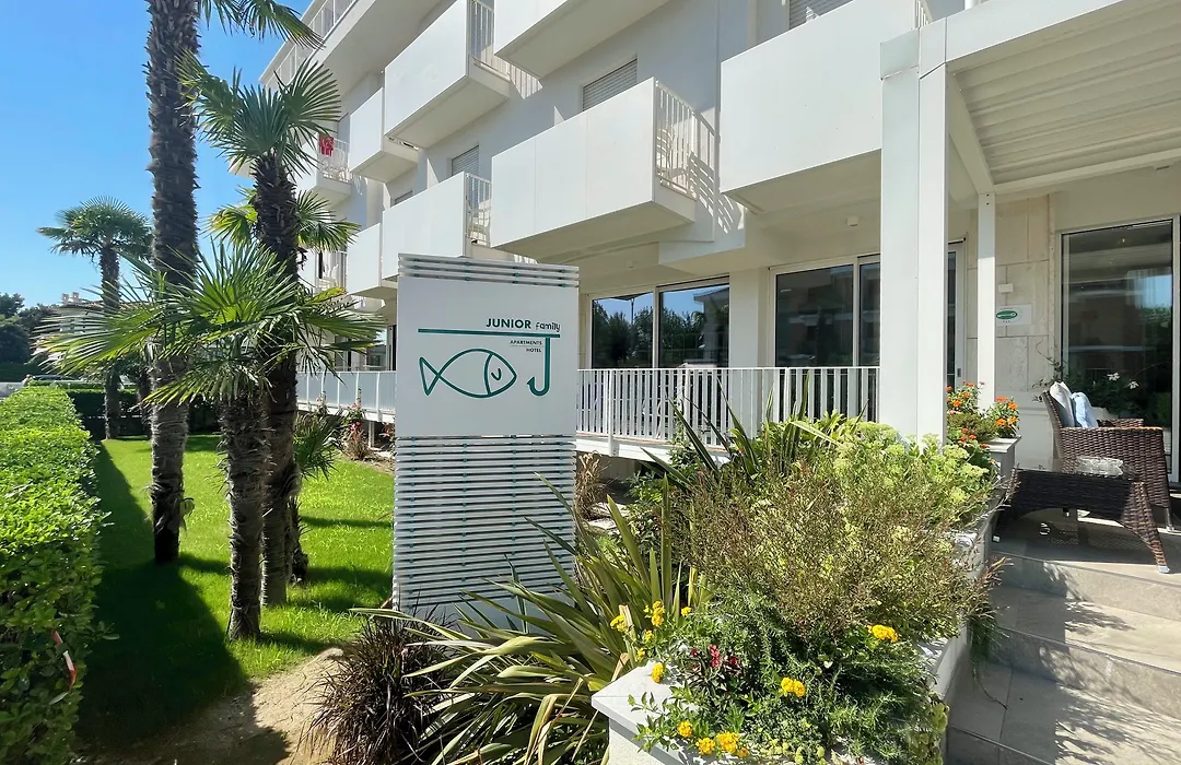 Junior Family Hotel-1