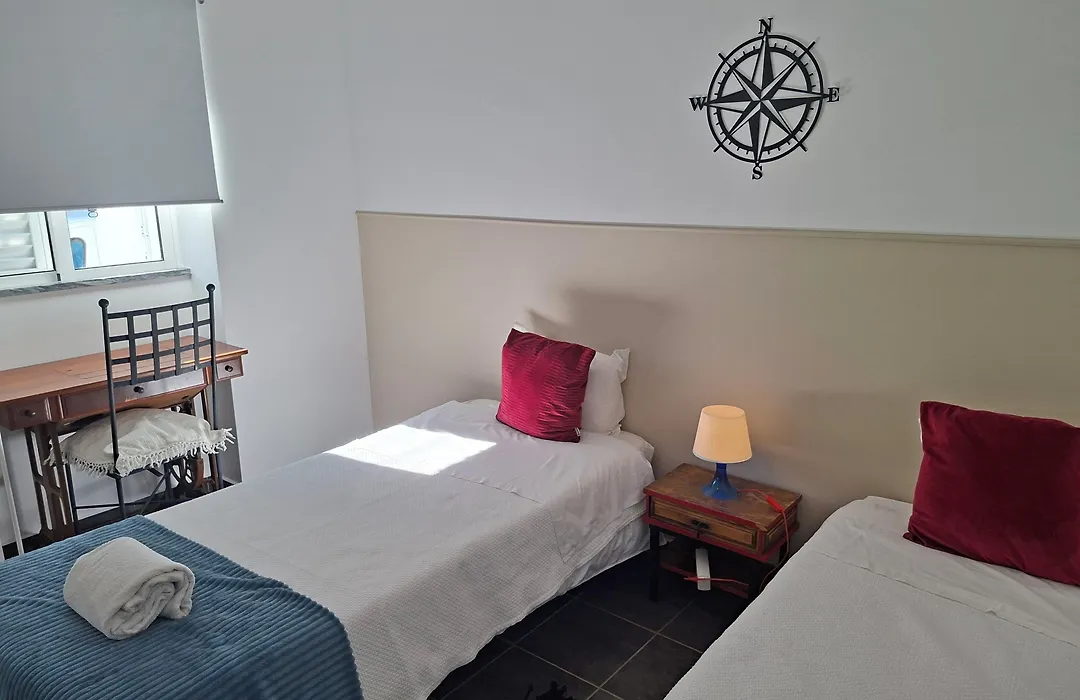Sleep & Go Faro Airport Guest House-1