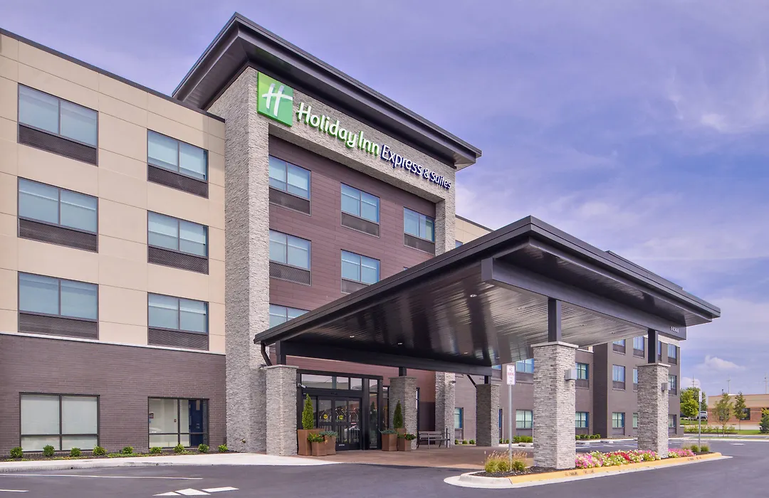 Holiday Inn Express & Suites - Olathe West By Ihg-1