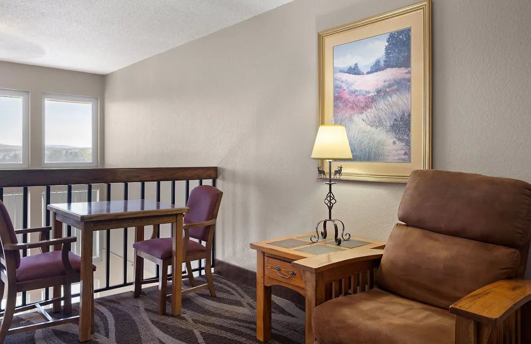 Super 8 By Wyndham Lewistown-1