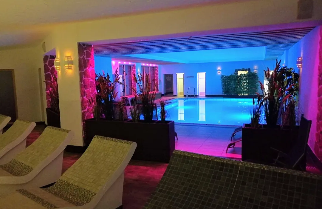 Wellness Hotel Garni Krone-1