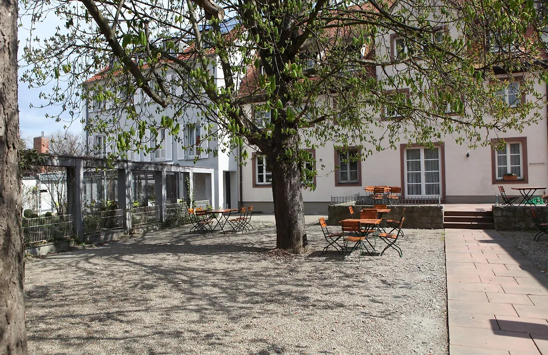 Hotel am Main-1