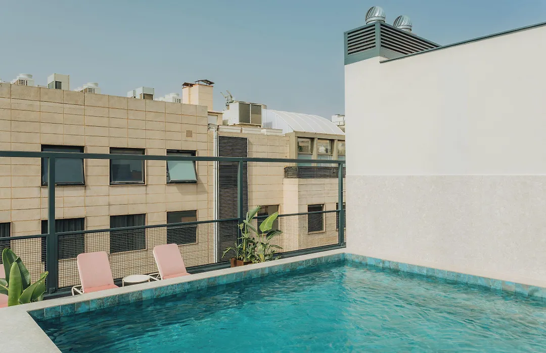 Ramirez Flats Valencia-1