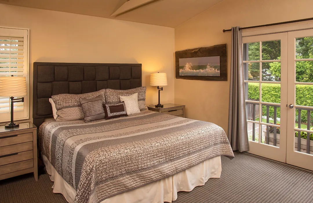 Carmel Country Inn-1