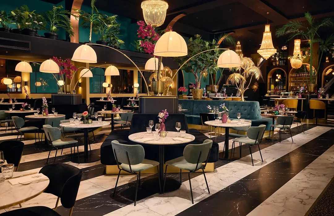 Van der Valk TheaterHotel De Oranjerie-1