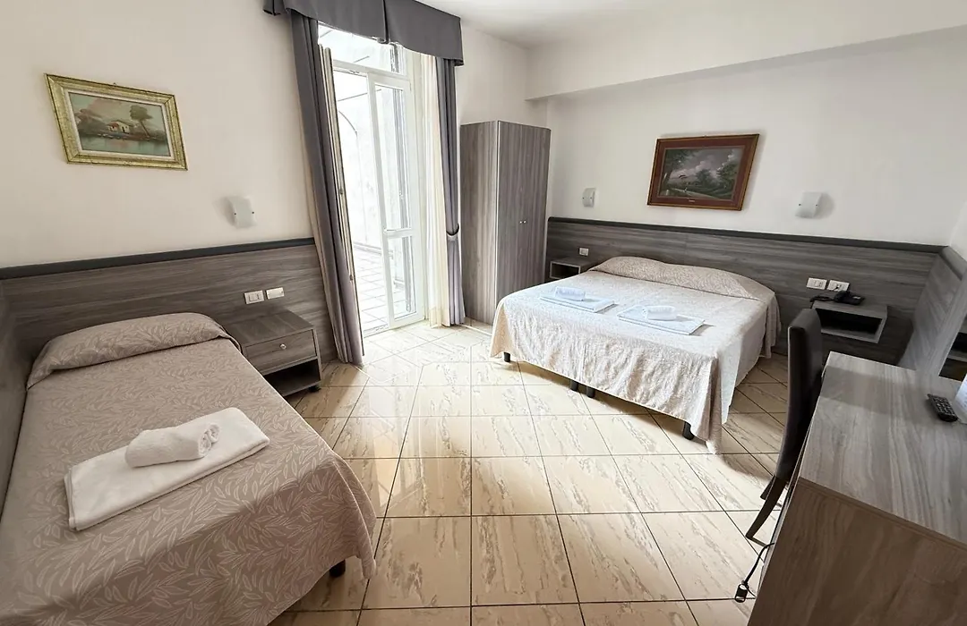 Hotel Brianza-1