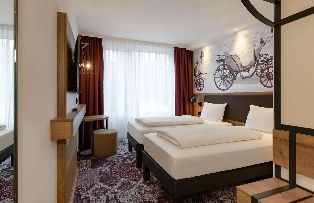 ibis Styles Coburg-1
