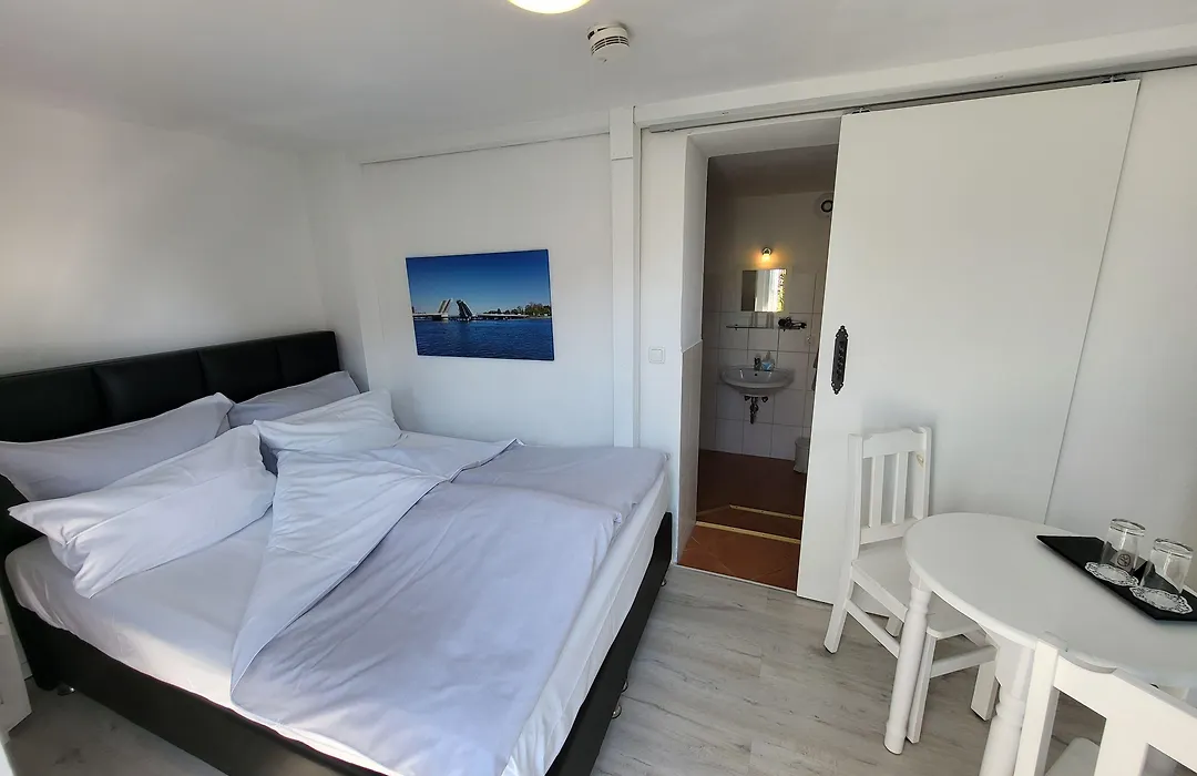 Hotel Schleimünde-1