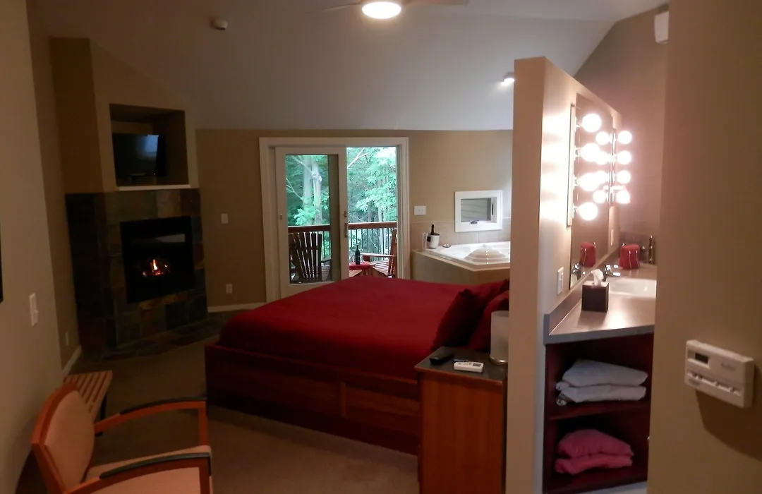 Pigeon Creek Inn - Adults Only-1